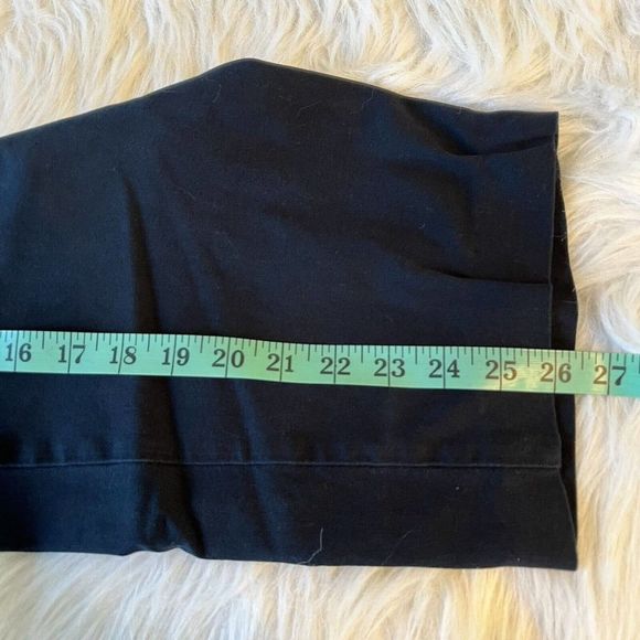 St John Sport Women Size 12 30x26 Pants Jeans Black Gold Hardware High Rise READ - Picture 11 of 12